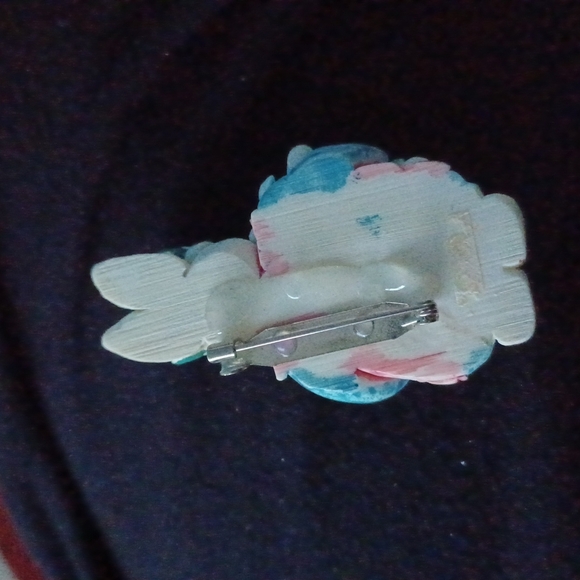 Easter Pin Resin Holiday Spring Bunnies Brooch Vintage Costume  - Picture 2 of 4